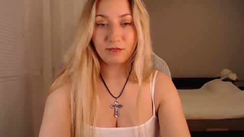 Snapshot of vibezgirl chatting on 15, 1, 2025 Amelia online show from 15, 1, 2025