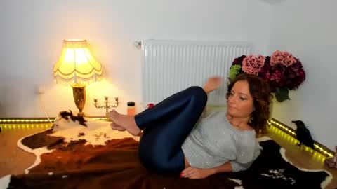 ViciousQueenu can call me Laura online show from 30, 1, 2025