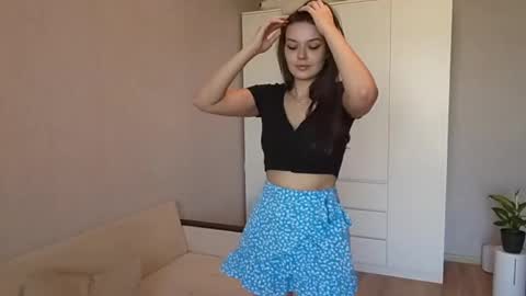 Snapshot of vicki_queen chatting on 5, 6, 2026 Lina online show from 5, 6, 2026