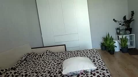 Snapshot of vicki_queen chatting on 7, 7, 2026 Lina online show from 7, 7, 2026