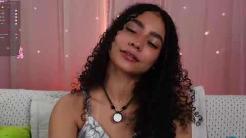 vicky_curly online show from 8, 11, 2025