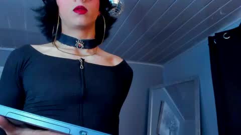 Snapshot of vicky_fant4sy chatting on 4, 5, 2026 Vicky online show from 4, 5, 2026