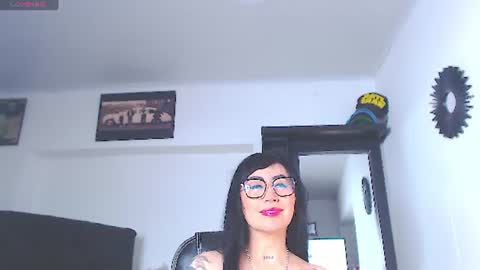 Vicky  online show from 30, 6, 2026