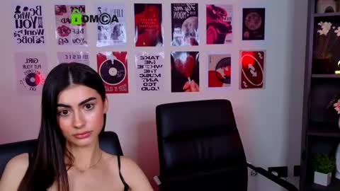 Snapshot of vicky_kim chatting on 15, 7, 2026 vicky_kim online show from 15, 7, 2026
