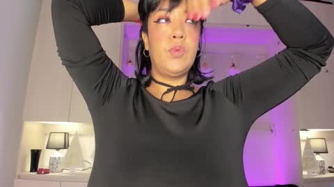 V I C K Y online show from 28, 11, 2025