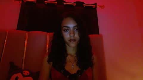 Snapshot of vickyyyx chatting on 12, 7, 2026 Goddess Victory online show from 12, 7, 2026