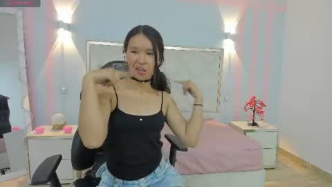 Snapshot of victoria1_tay chatting on 16, 6, 2026 victoria1_tay online show from 16, 6, 2026