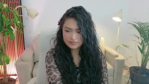 Snapshot of victoria___moon chatting on 17, 7, 2026 victoria online show from 17, 7, 2026