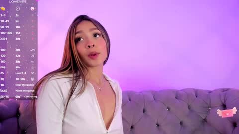 Snapshot of victoria_adams14 chatting on 23, 1, 2025 Victoria for you online show from 23, 1, 2025