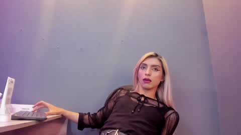 Victoria online show from 5, 12, 2024