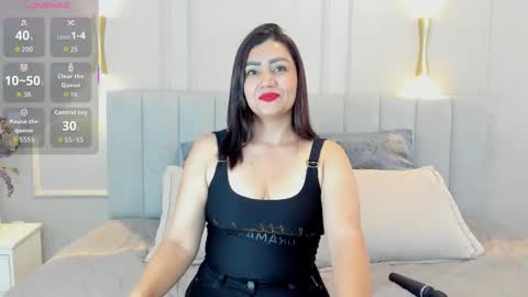 victoria  online show from 3, 11, 2025