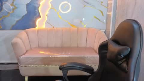 victoria_castillo_b online show from 29, 3, 2026