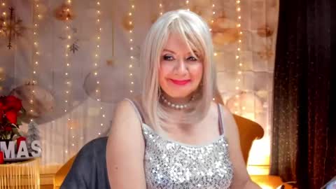 Snapshot of victoria_dior chatting on 8, 12, 2024 diorvictoria9 online show from 8, 12, 2024