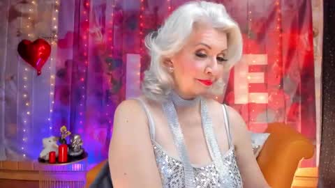 Snapshot of victoria_dior chatting on 2, 2, 2025 diorvictoria9 online show from 2, 2, 2025