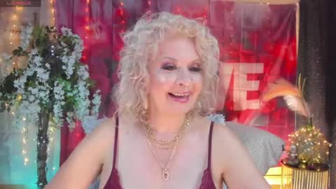 Snapshot of victoria_dior chatting on 28, 4, 2026 diorvictoria9 online show from 28, 4, 2026