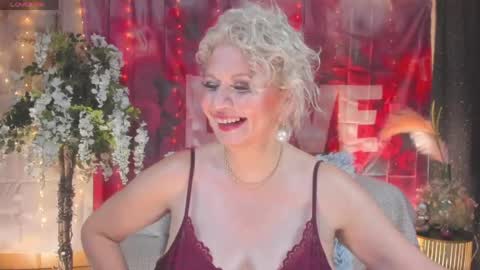 Snapshot of victoria_dior chatting on 25, 5, 2026 diorvictoria9 online show from 25, 5, 2026