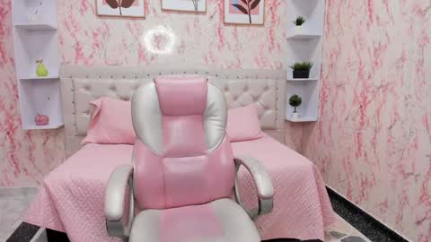 Snapshot of victoria_houston chatting on 27, 12, 2024 Victoria Houston online show from 27, 12, 2024
