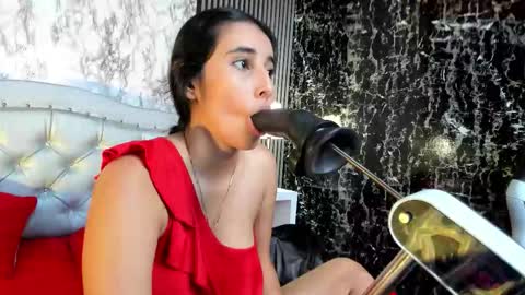 Victoria Houston  online show from 20, 10, 2025