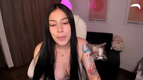 Snapshot of victoria_korss chatting on 24, 10, 2025 Victoria online show from 24, 10, 2025