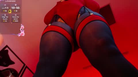 Snapshot of victoria_monteroo chatting on 5, 2, 2025 Call me Vic online show from 5, 2, 2025