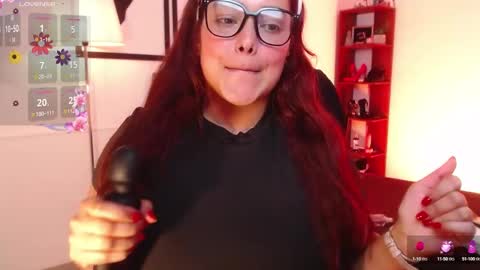 Snapshot of victoria_monteroo chatting on 22, 2, 2025 Call me Vic online show from 22, 2, 2025