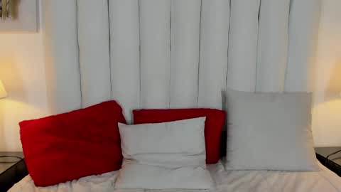 victoria_queen2 online show from 1, 2, 2025