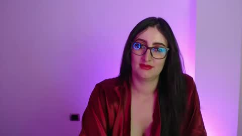 Victoria online show from 3, 2, 2025