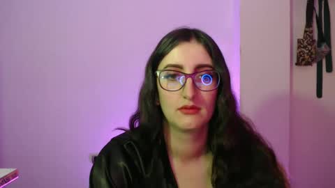 Victoria online show from 10, 9, 2025