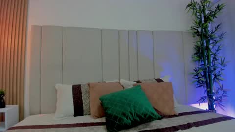 Snapshot of victoria_rossee chatting on 11, 5, 2026 VICTORIA online show from 11, 5, 2026