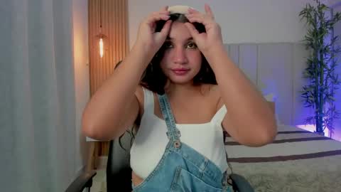 Snapshot of victoria_rossee chatting on 14, 5, 2026 VICTORIA online show from 14, 5, 2026