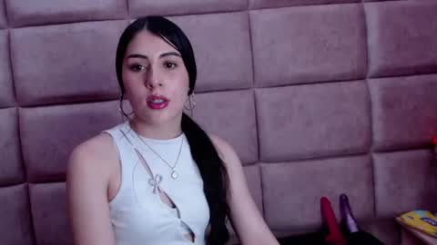 Snapshot of victoria_storm_ chatting on 8, 2, 2025 victoria_storm_ online show from 8, 2, 2025