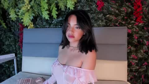victoriaa2_doll online show from 7, 10, 2025