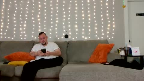 Snapshot of victoriaandjesse chatting on 3, 1, 2025 Victoria and Jesse online show from 3, 1, 2025