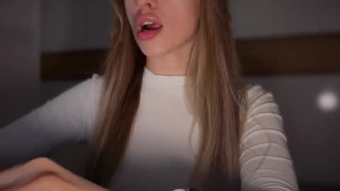 Snapshot of victoriachance chatting on 29, 11, 2025 Victoria means victory... always online show from 29, 11, 2025