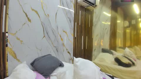 Victoria  online show from 21, 12, 2025