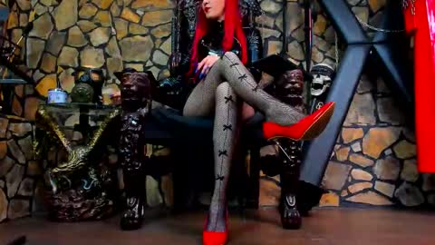 Victoria Heller online show from 4, 10, 2025