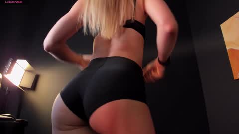 Victoria online show from 28, 1, 2025