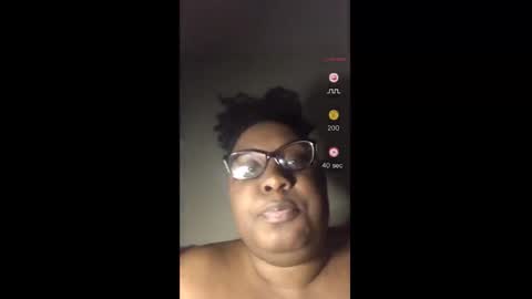 Snapshot of victorialuv22 chatting on 31, 1, 2025 victorialuv22 online show from 31, 1, 2025