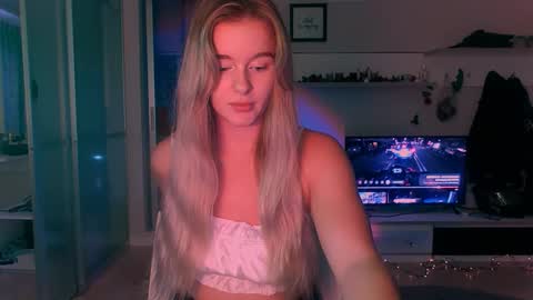 Eva and Victor online show from 20, 9, 2025