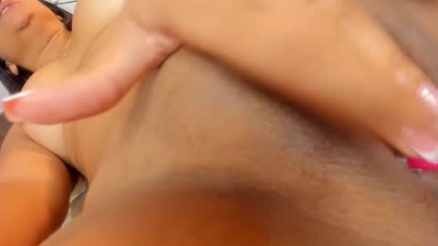 Maria Victoria online show from 1, 2, 2025