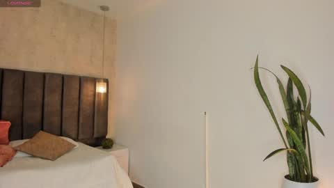 Maria Victoria online show from 10, 2, 2025