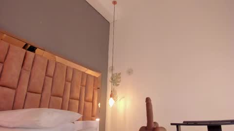 Victoria  online show from 26, 2, 2025