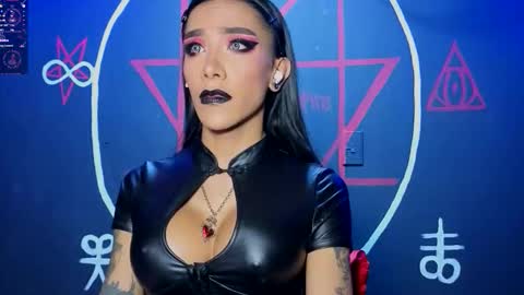 Victoria Vampire online show from 9, 10, 2025