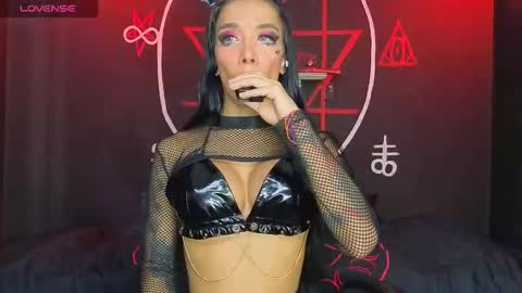 Victoria Vampire online show from 9, 2, 2026