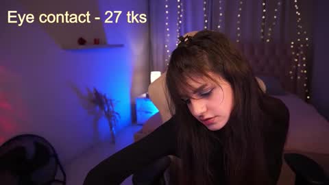 Snapshot of victoriawade chatting on 8, 10, 2025 Victoria online show from 8, 10, 2025