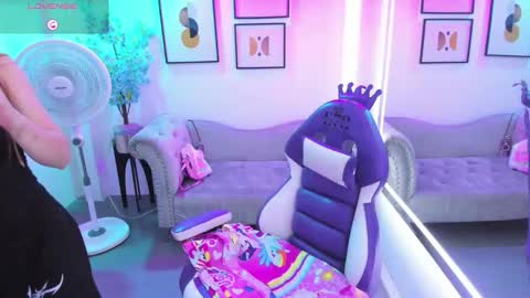 Snapshot of victoriia_doll chatting on 18, 3, 2026 Victoria. online show from 18, 3, 2026