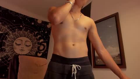 Snapshot of victorino_jhonson chatting on 18, 5, 2026 Victorino Jhonson online show from 18, 5, 2026