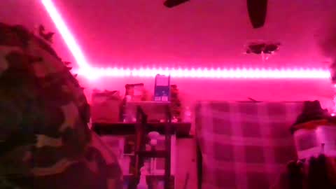 Snapshot of victorville14 chatting on 17, 6, 2026 miketville9 online show from 17, 6, 2026