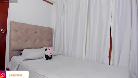 Snapshot of victoryyy__ chatting on 9, 12, 2024 V I C T O R I A online show from 9, 12, 2024