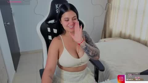 V  I C  T O R I A  online show from 28, 4, 2026